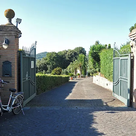 Casa Di Gio Luxury 3* Lanuvio
